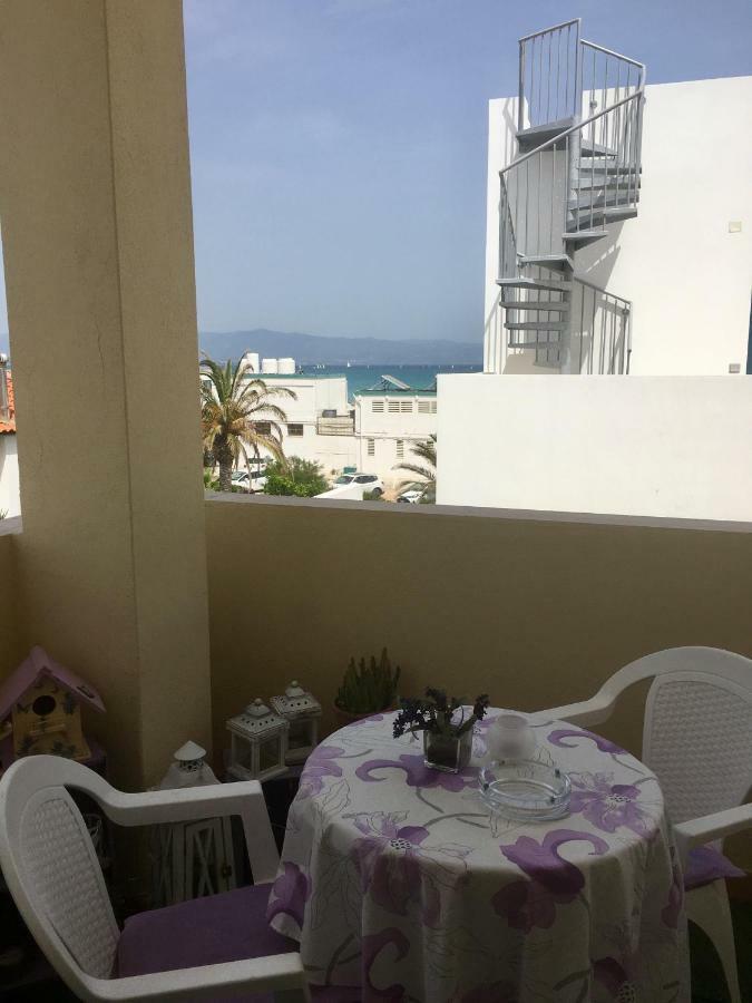 Charlottemaison Acomodação com café da manhã Cagliari Exterior foto