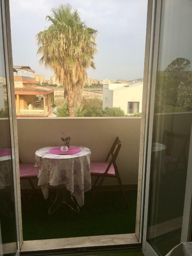 Charlottemaison Acomodação com café da manhã Cagliari Exterior foto