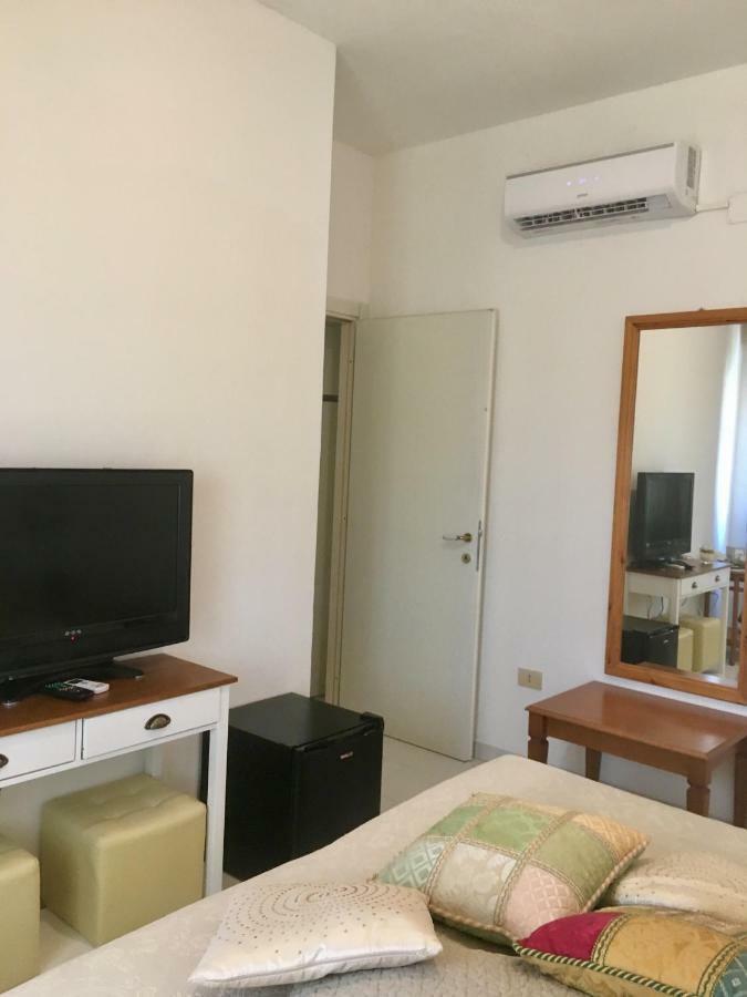 Charlottemaison Acomodação com café da manhã Cagliari Exterior foto