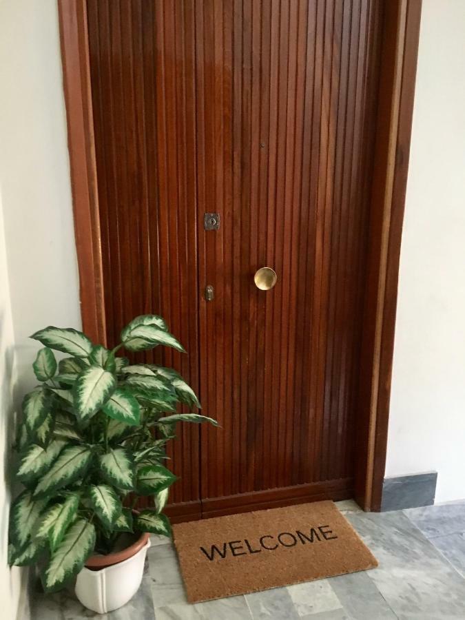 Charlottemaison Acomodação com café da manhã Cagliari Exterior foto